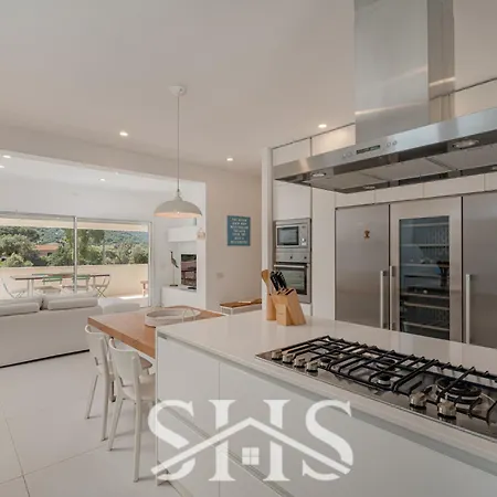 Villa Elena - Oasi Di Charme Con Piscina