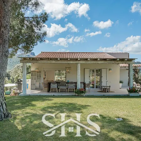 Villa Elena - Oasi Di Charme Con Piscina